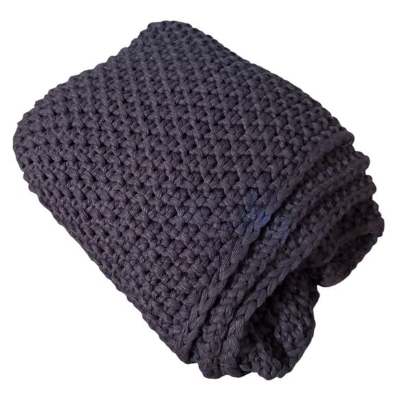 Member's Mark chunky knit navy blue throw blanket - Picture 1 of 6